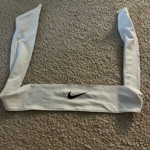 Nike Tie Headband